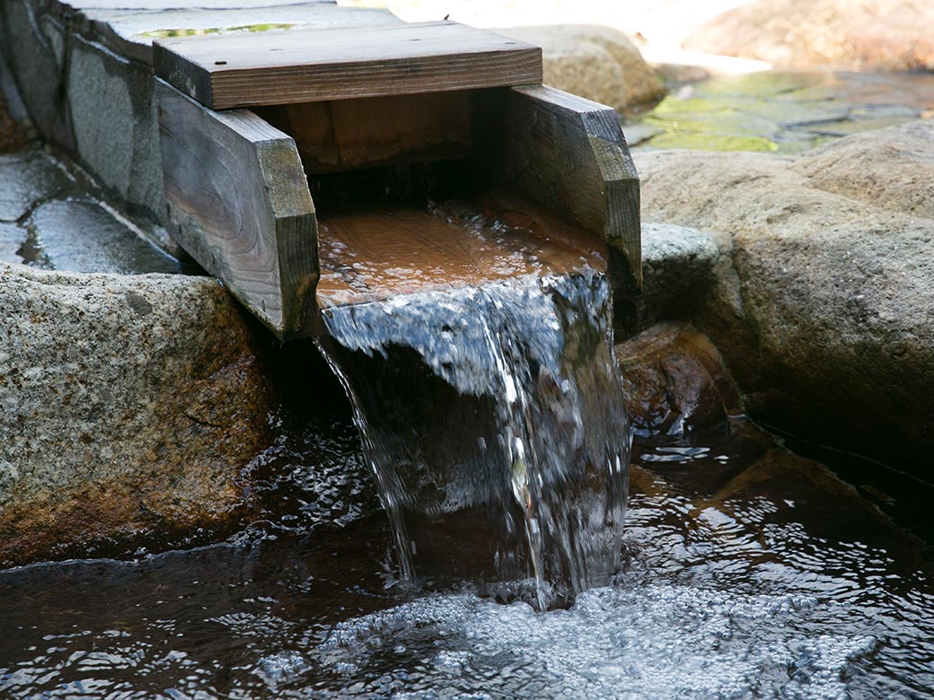 露天風呂 岬波の湯